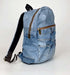 תיק גב ג'ינס אופנתי עם רוכסן עליון ומלפנים, עיצוב טרנדי ונשיאה נוחה, מתאים לכל יום.