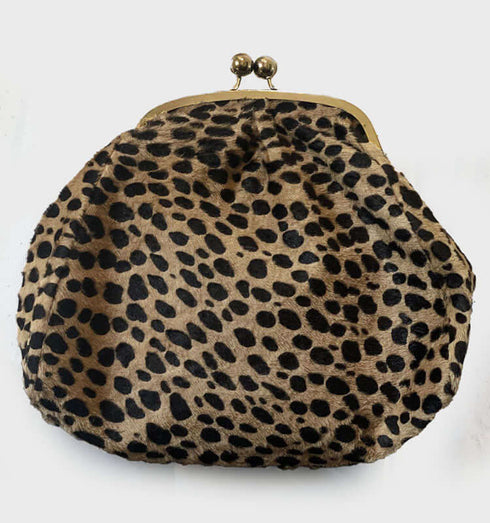 תיק קלאץ' מפרוות עור איטלקי מעולה בגוון ברדלס עם מסגרת סגירה מוזהבת