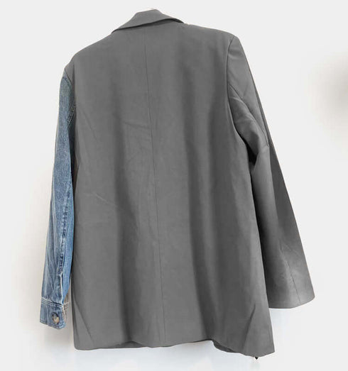 ג'אקט אלגנט בגוון אפור משולב עם שרוול ג'ינס - MIKAI