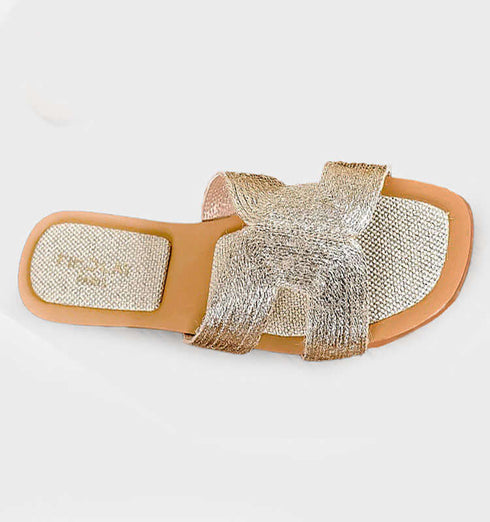 כפכף עליון אספדריל בגוון מוזהב עם סוליה מרופדת - MIKAI