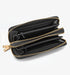 ארנק מעוצב בגוון שחור ועשיר, עשוי מעור איטלקי איכותי