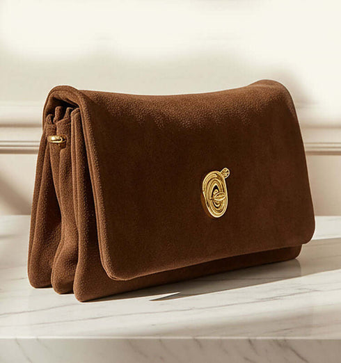 תיק צד שלושה תאים מעור ז'אמש מעולה בגוון חום עם רצועות, קטנה וגדולה.