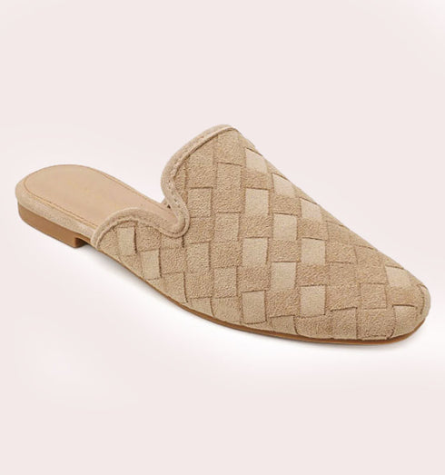 כפכף ז'אמש קלוע בגוון בז' ניוד, טרנדי נוח ואיכותי