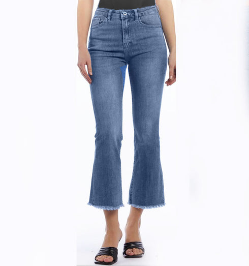 ג'ינס פדלפון קצר, גזרה גבוה, שוליים רחבים ולייקרה לאלסטיות.