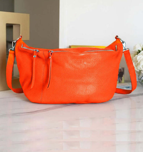 פאוץ' עור איטלקי כתום - פאוץ' אופנתי לתליה על המותן או הכתף בגוון כתום