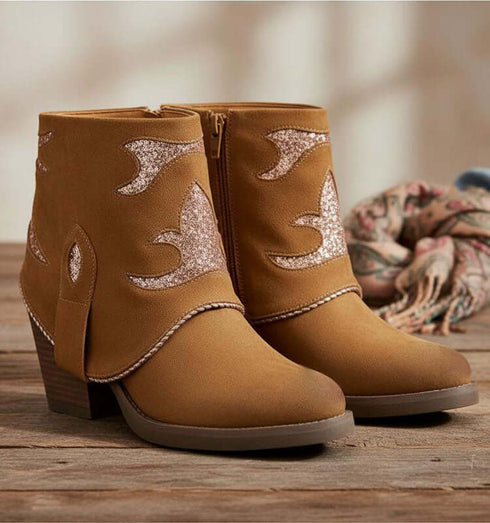 מגפונים לנשים בגוון כאמל, מקופלות עם רקמה כסופה, עם רוכסן .