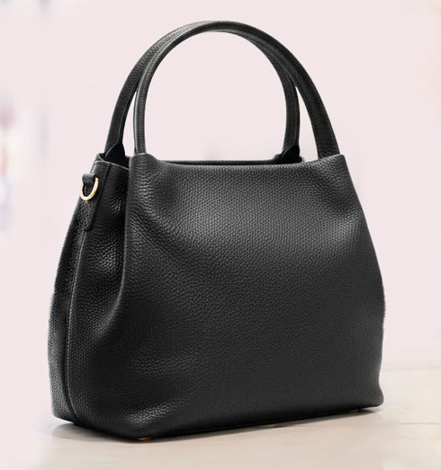 תיק צד איטלקי מעור משובח בגוון שחור עם רצועה תואמת