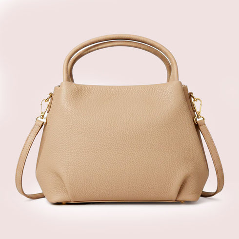 תיק צד איטלקי מעור משובח בגוון בז' עם רצועה תואמת