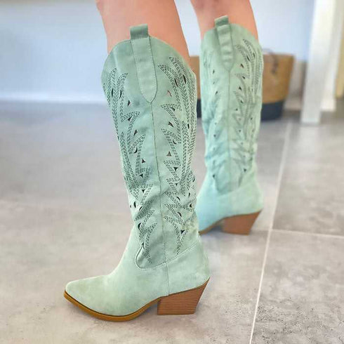 מגף ירקרק - מגפי זאמש מעוטרים בגוון ירוק בהיר - MIKAI