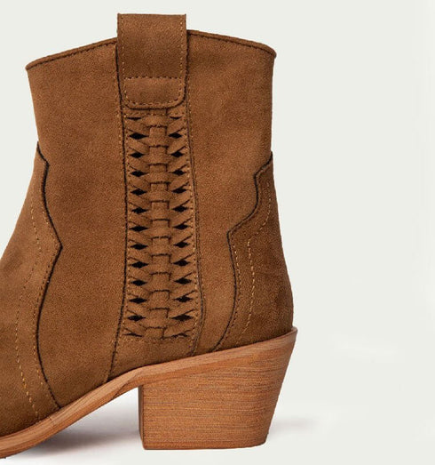 מגפון עור ז'אמש בגוון חום - מגפוני בוקרים מסוגננות מעור ז'אמס בצבע חום שוקולד - MIKAI