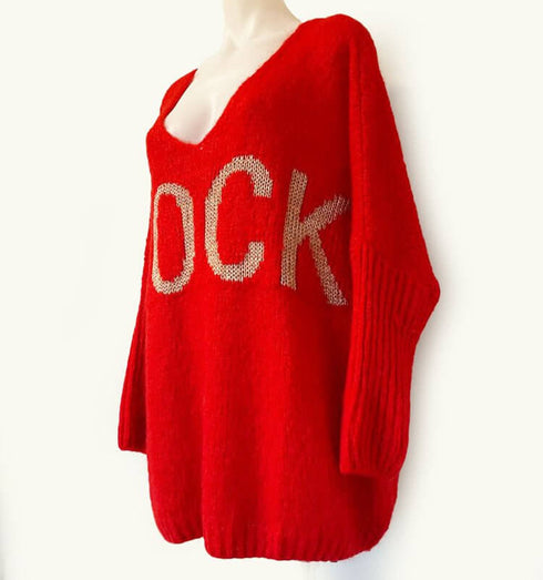 סריג וי אדום עם הדפס רוק - MIKAI